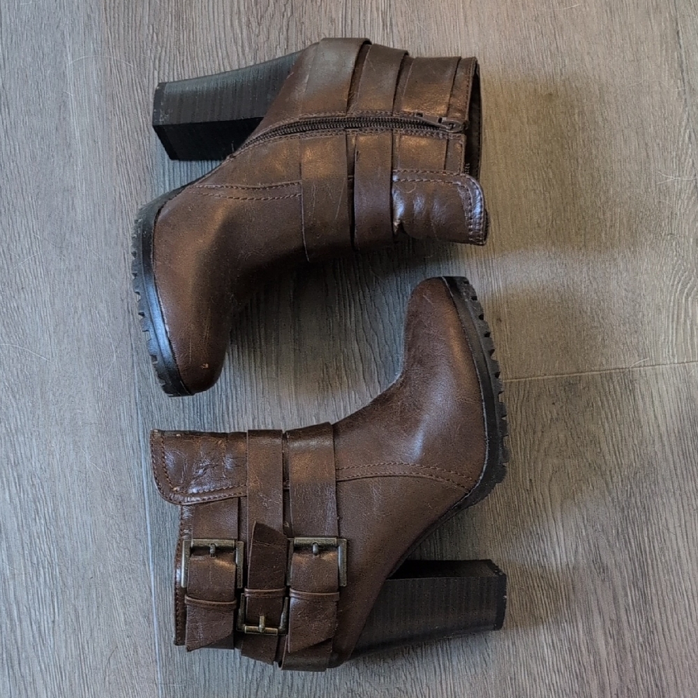 Limelight Jeanette Brown Heeled Ankle Booties Women's Size 7